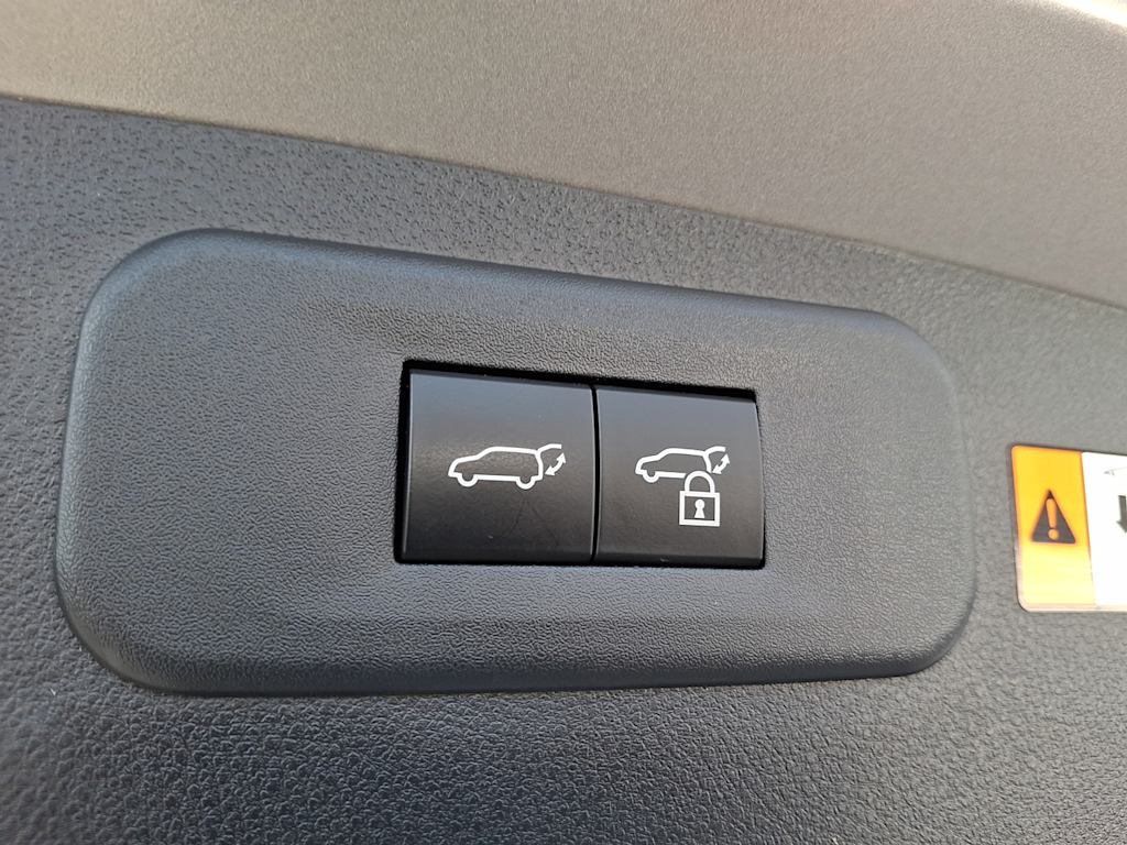 Thumbnail: 2024 Lexus ES - 28