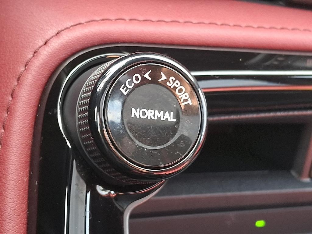 Thumbnail: 2024 Lexus ES - 23