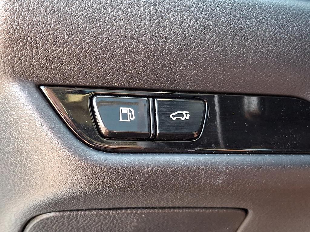 Thumbnail: 2024 Lexus ES - 26