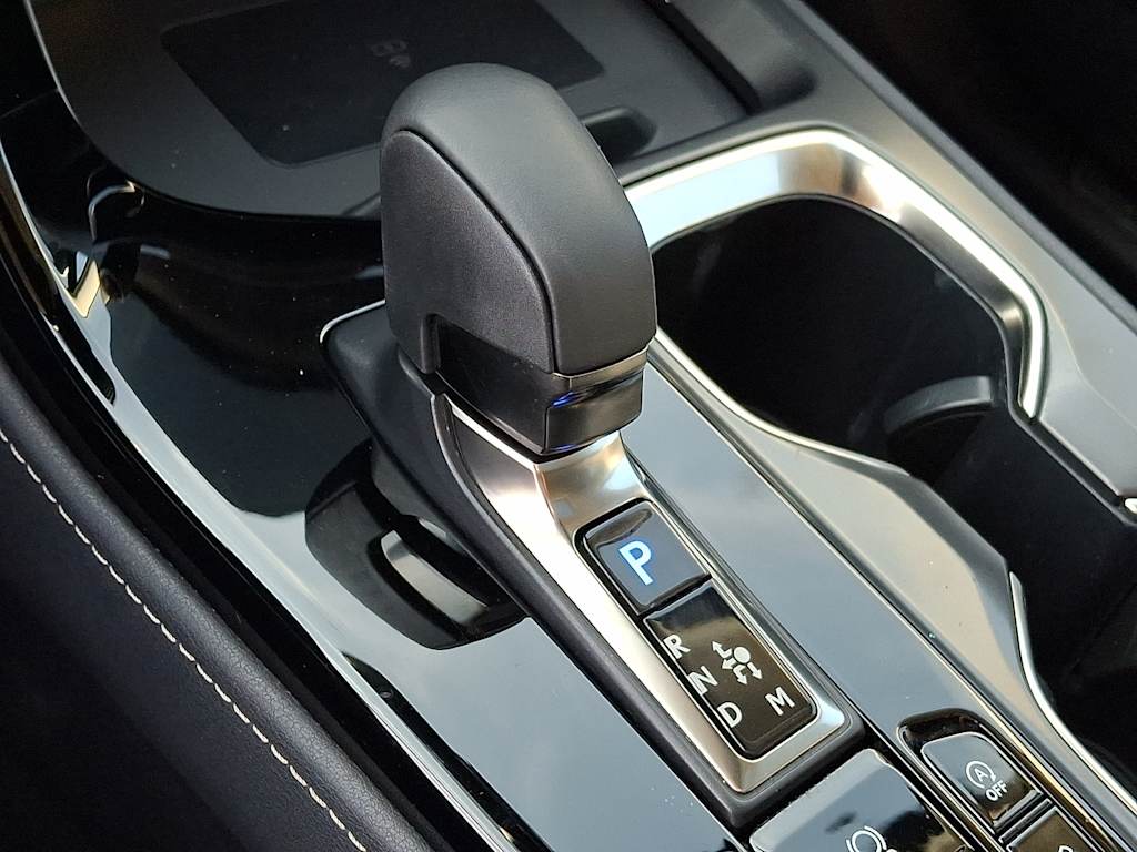 Thumbnail: 2024 Lexus ES - 10