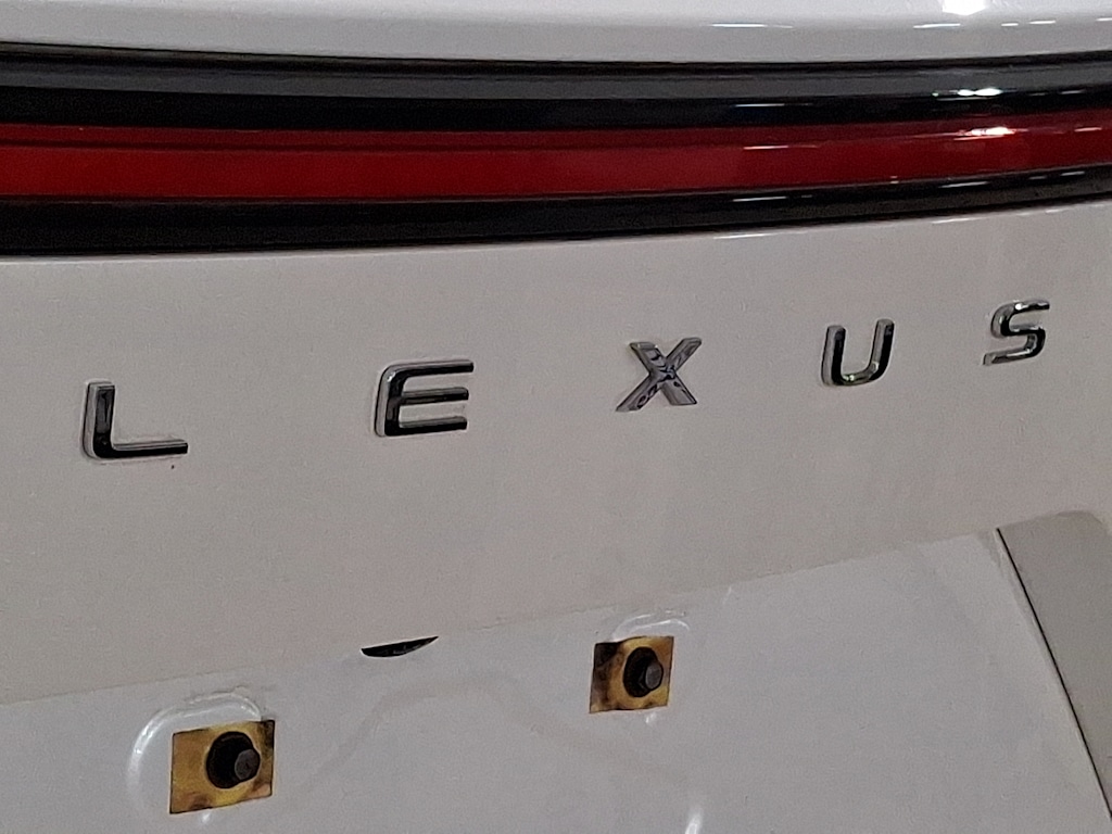 Thumbnail: 2024 Lexus ES - 29