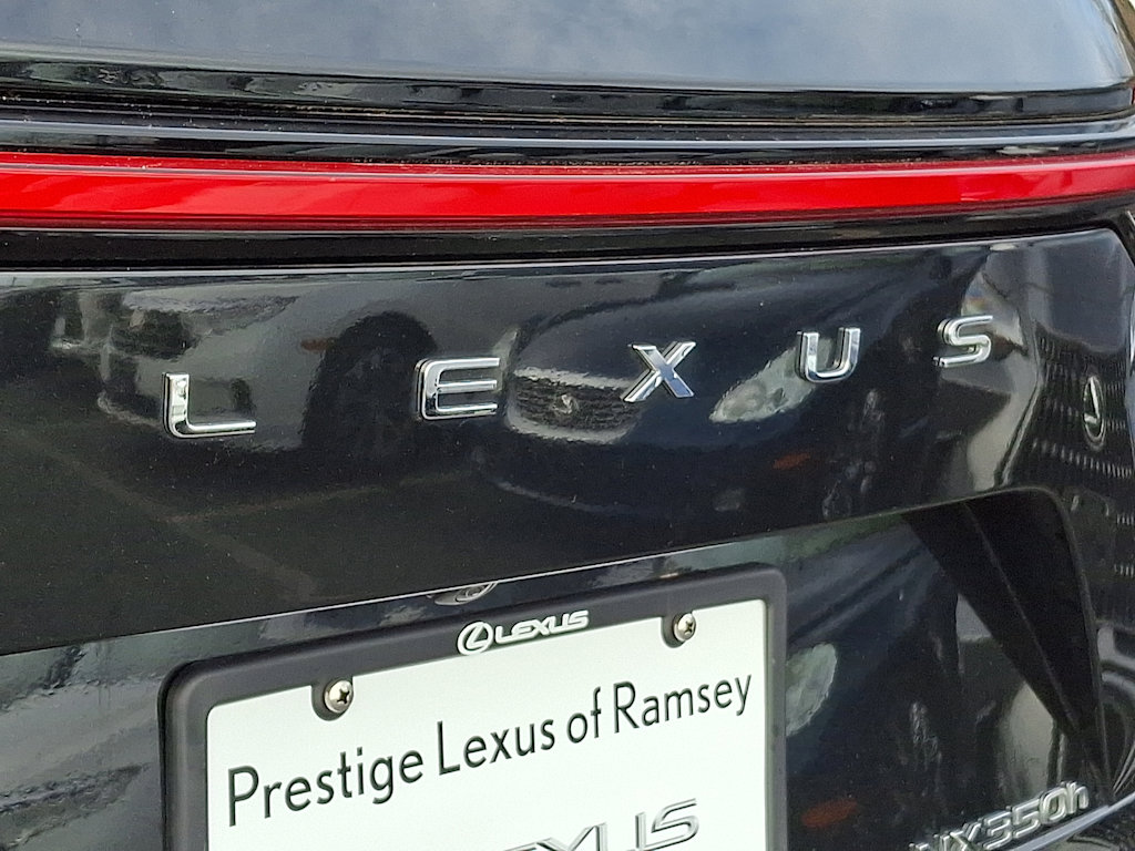 Thumbnail: 2024 Lexus ES - 29