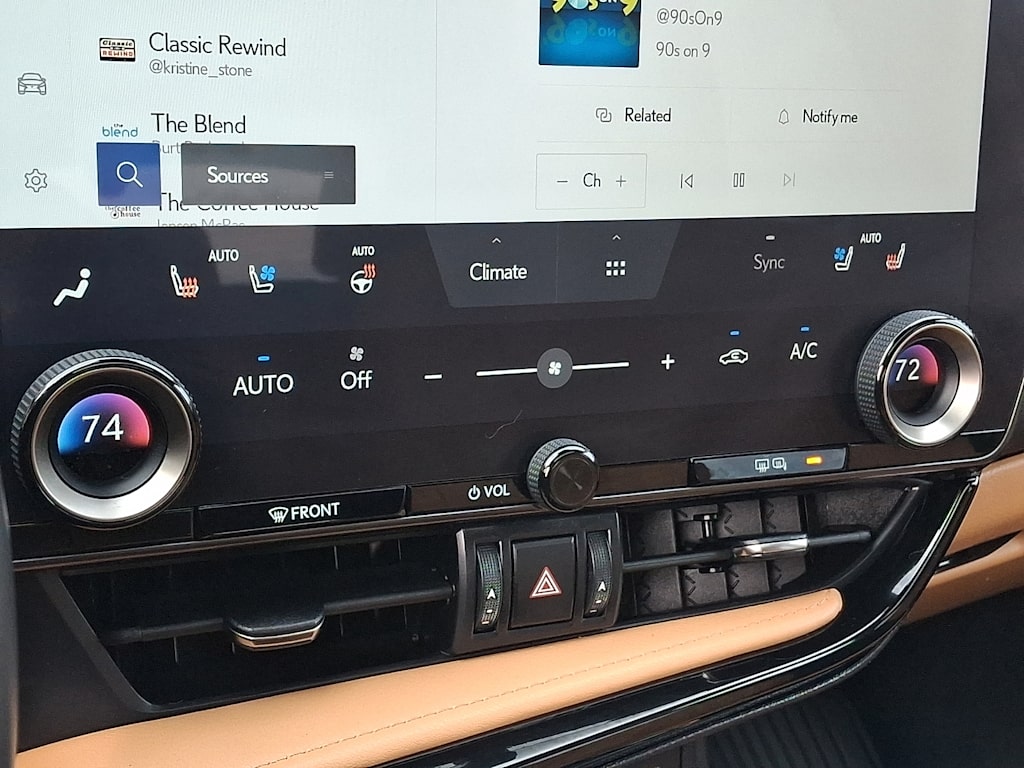 Thumbnail: 2024 Lexus ES - 19