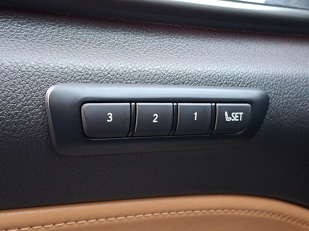 Thumbnail: 2024 Lexus ES - 25