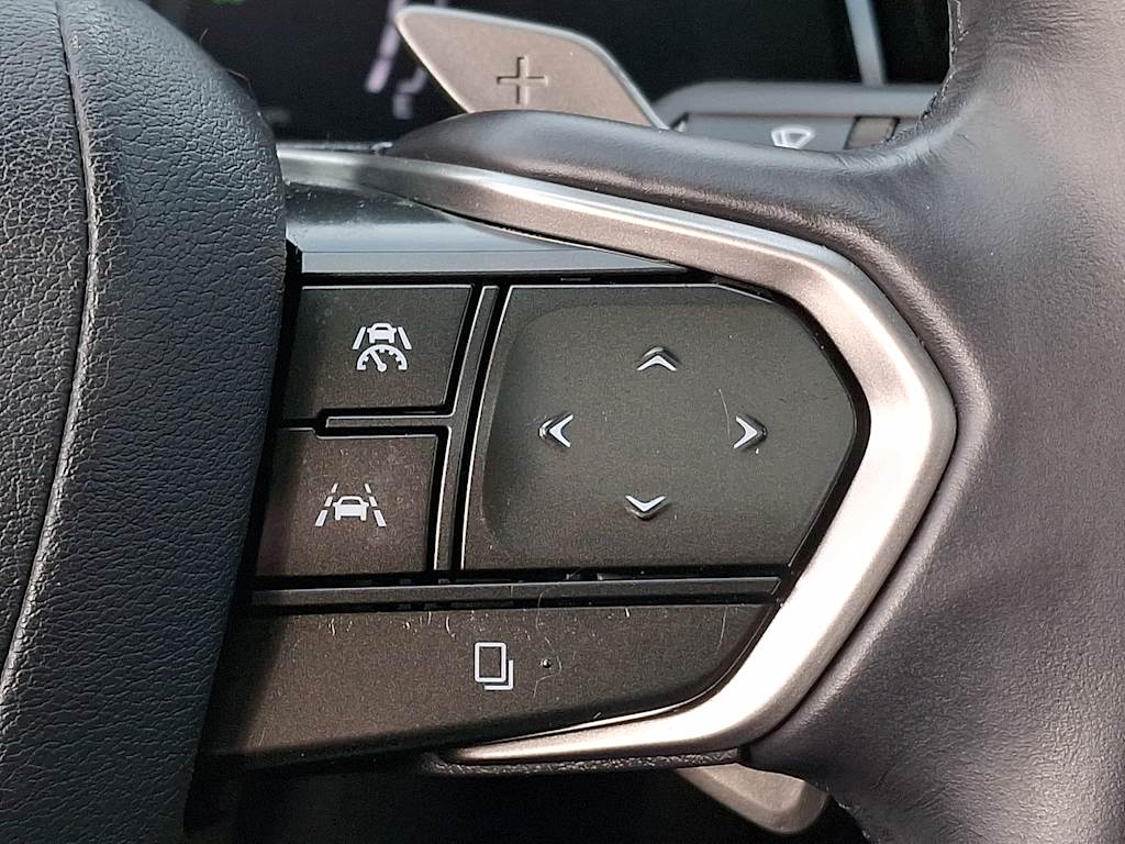 Thumbnail: 2024 Lexus ES - 22