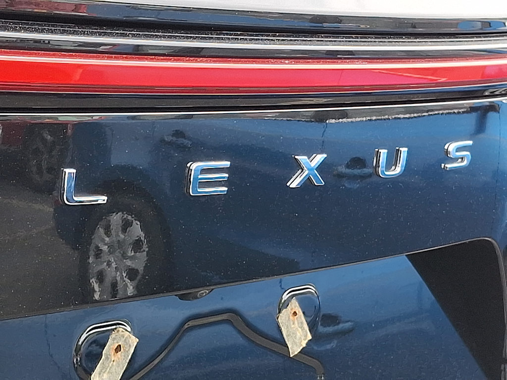 Thumbnail: 2025 Lexus ES - 30