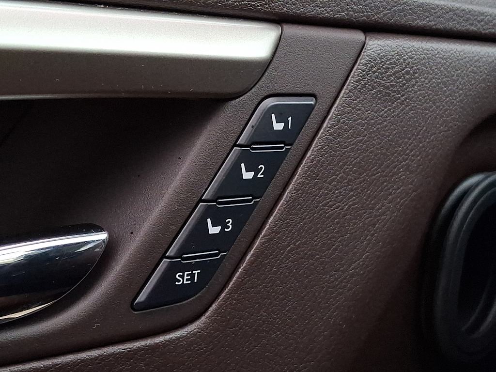 Thumbnail: 2020 Lexus RX - 27