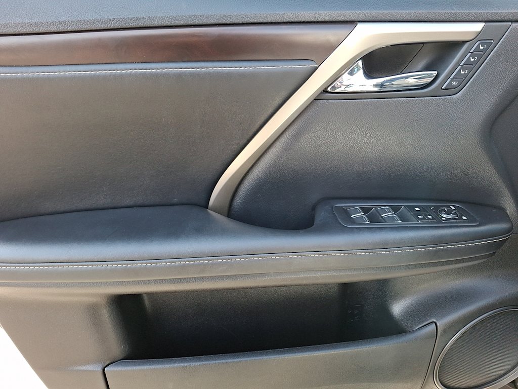 Thumbnail: 2021 Lexus RX - 15