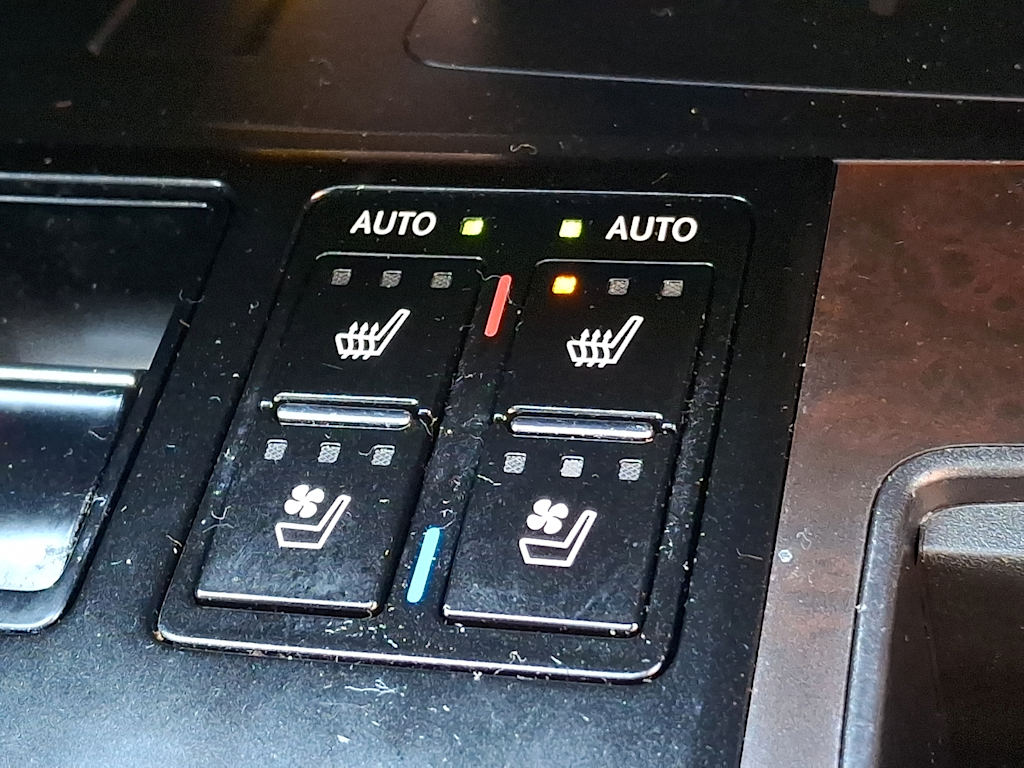 Thumbnail: 2021 Lexus RX - 22