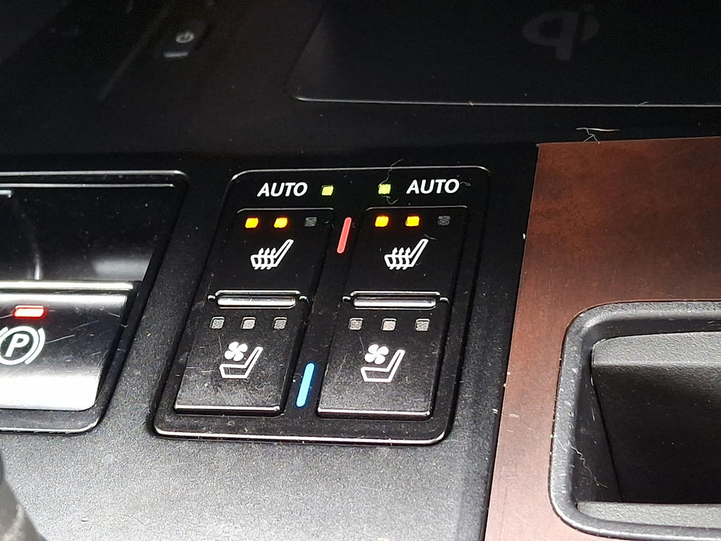 Thumbnail: 2022 Lexus RX - 25