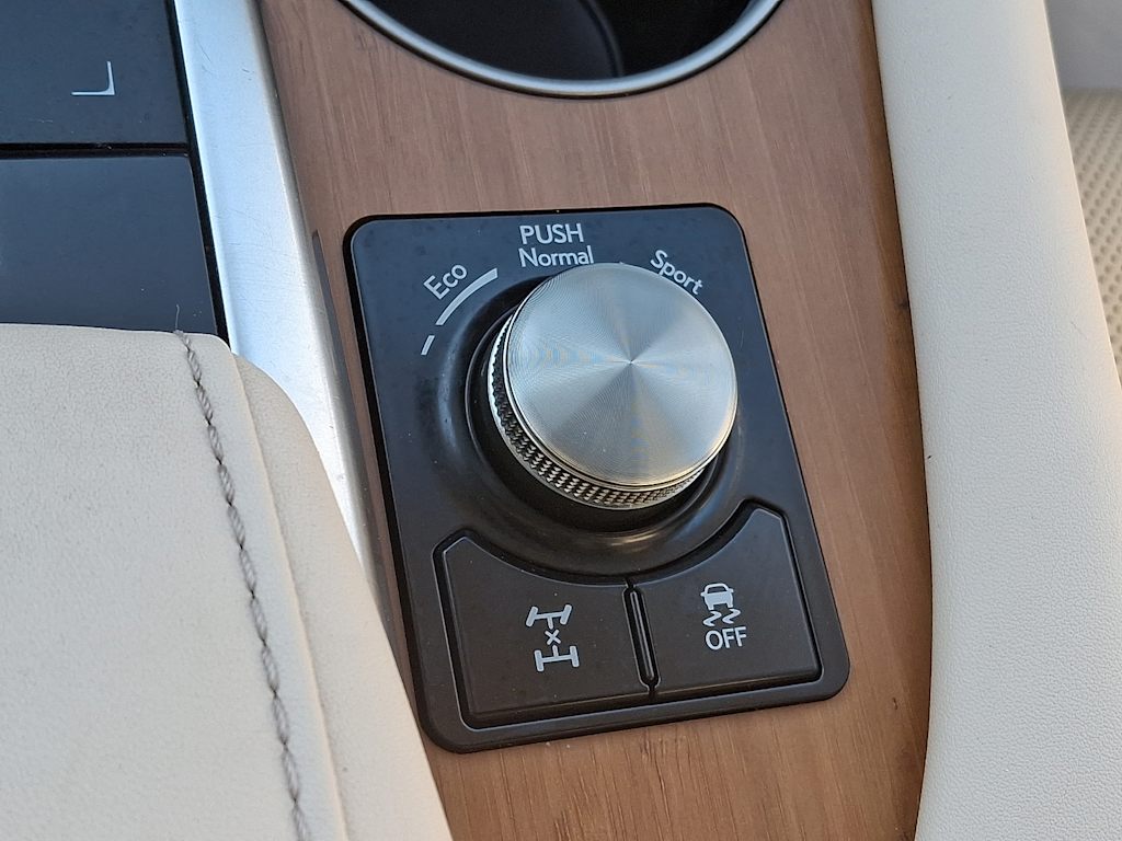 Thumbnail: 2021 Lexus RX - 26