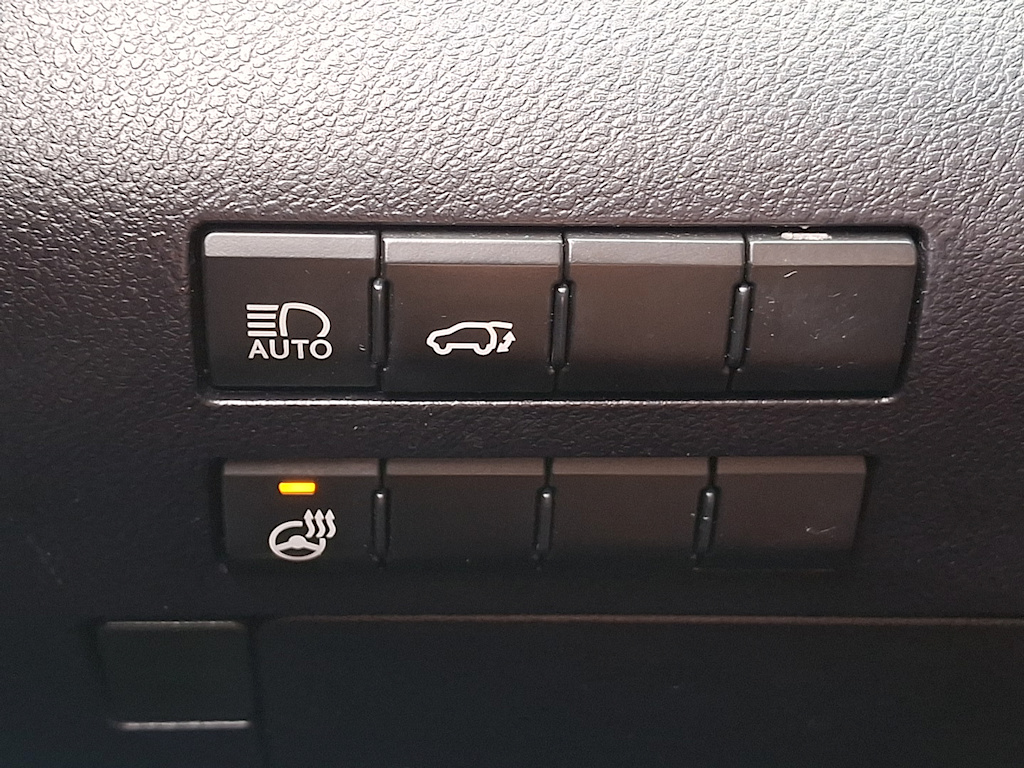 Thumbnail: 2022 Lexus RX - 26