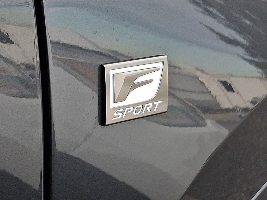Thumbnail: 2026 Lexus ES - 30