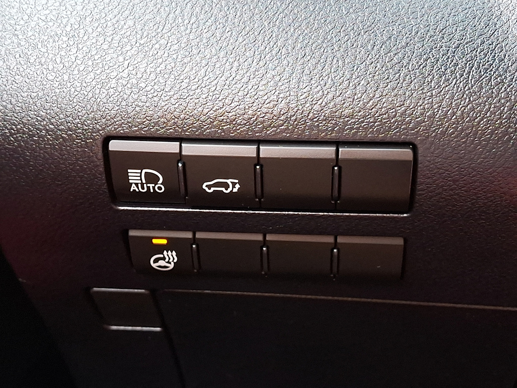 Thumbnail: 2022 Lexus RX - 26