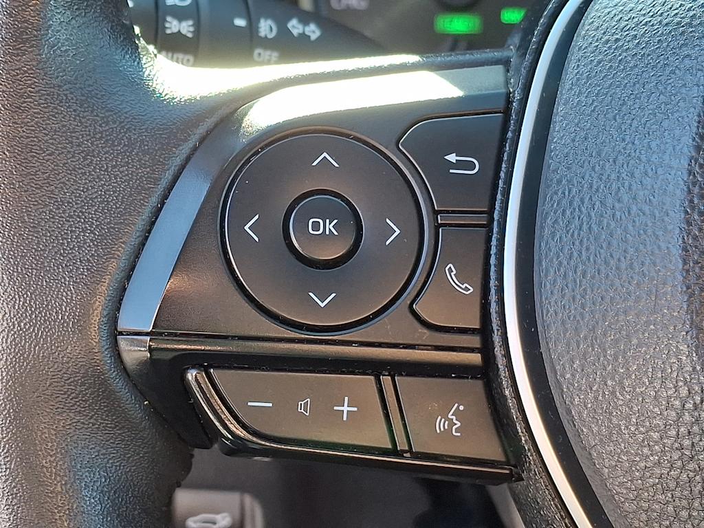 Thumbnail: 2021 Toyota RAV4 - 22