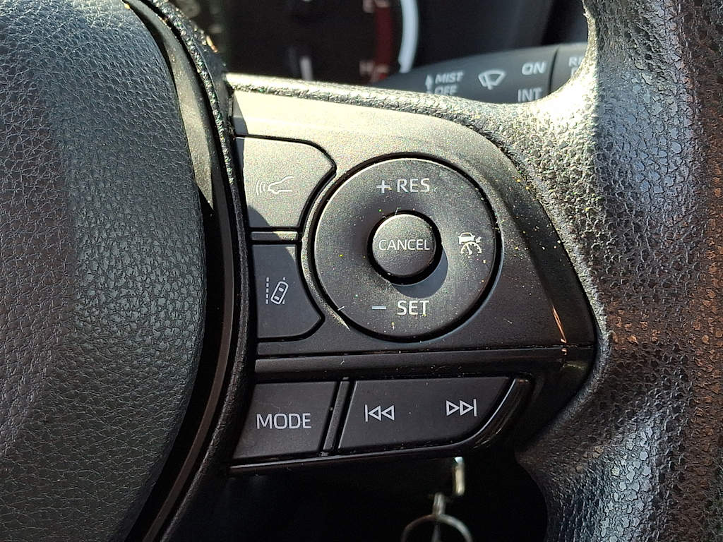 Thumbnail: 2023 Toyota RAV4 - 23