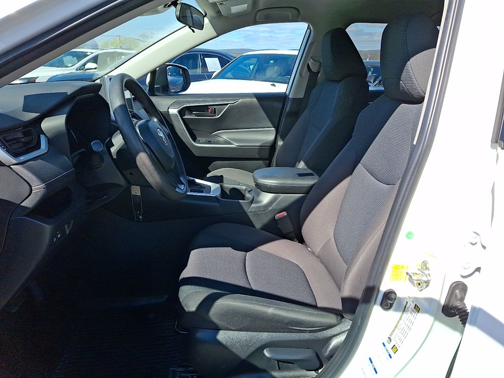 Thumbnail: 2023 Toyota RAV4 - 7