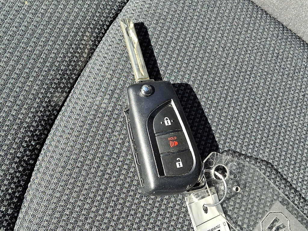 Thumbnail: 2023 Toyota RAV4 - 13