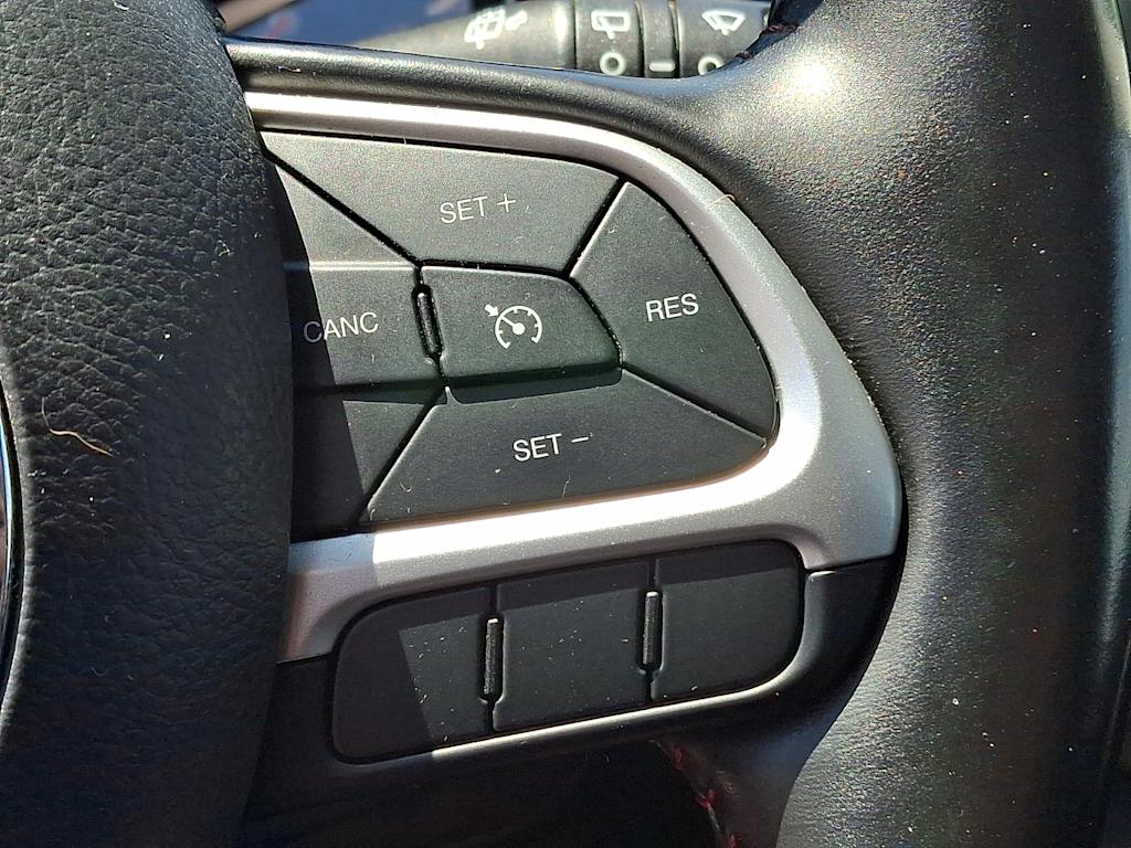 Thumbnail: 2020 Jeep Compass - 21