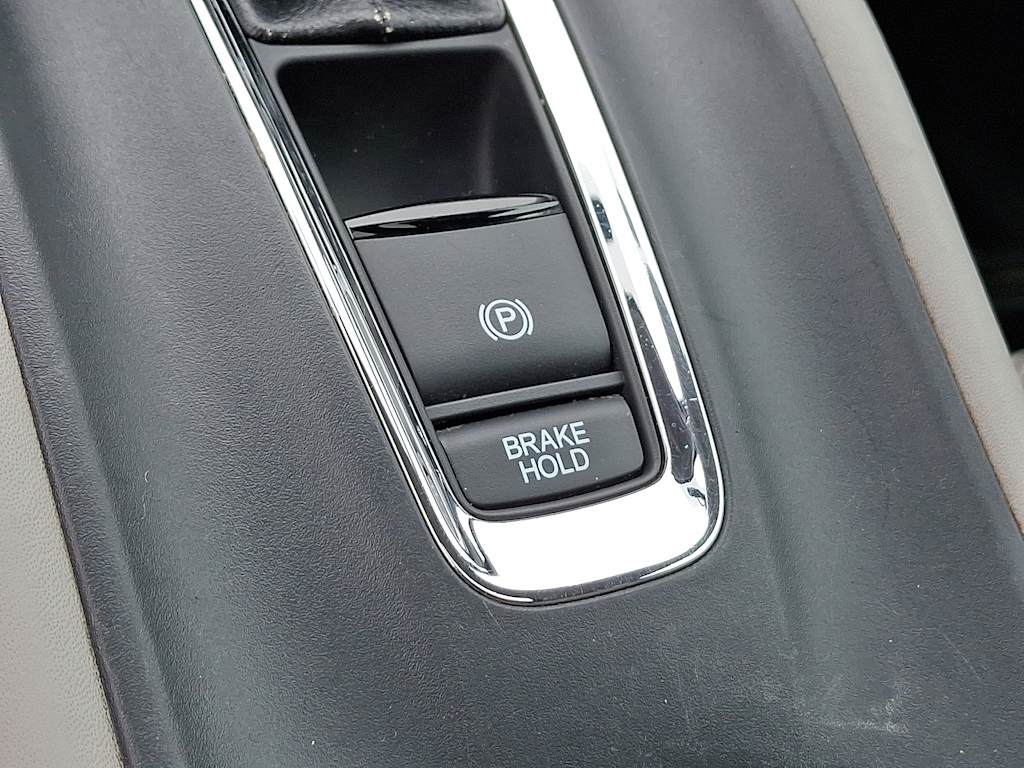 Thumbnail: 2017 Honda HR-V - 26