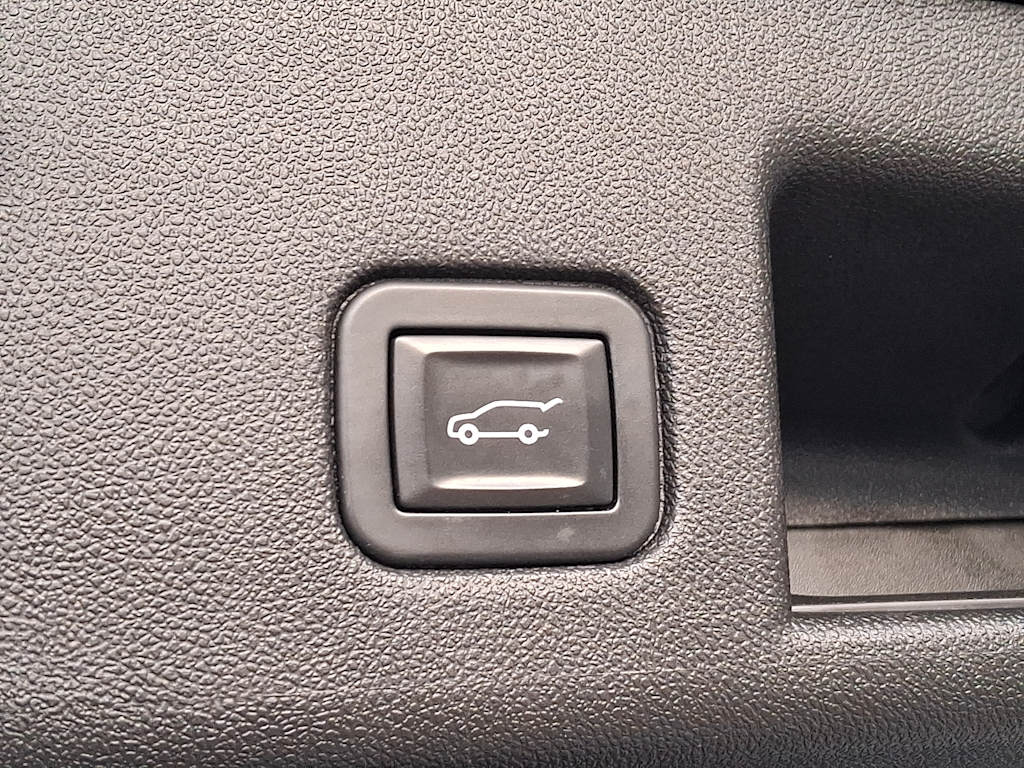 Thumbnail: 2018 Chevrolet Equinox - 28