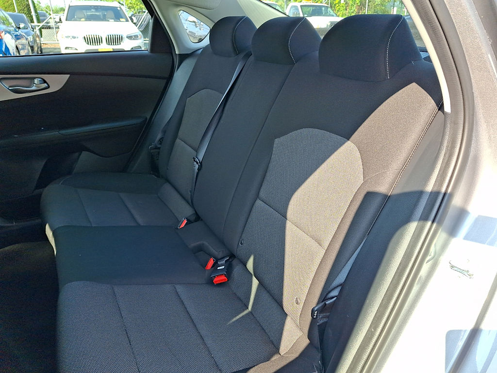 Thumbnail: 2023 Kia Forte - 8