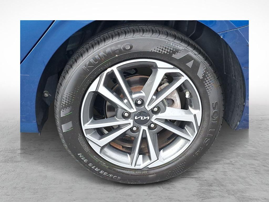 Thumbnail: 2023 Kia Forte - 6