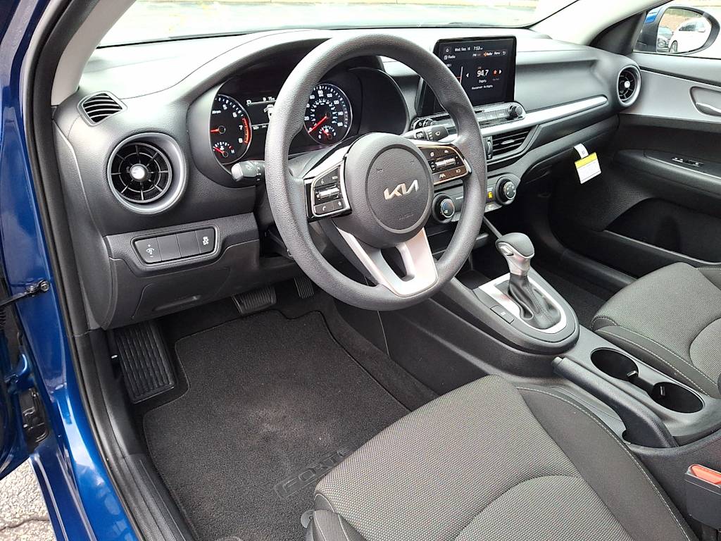 Thumbnail: 2023 Kia Forte - 2