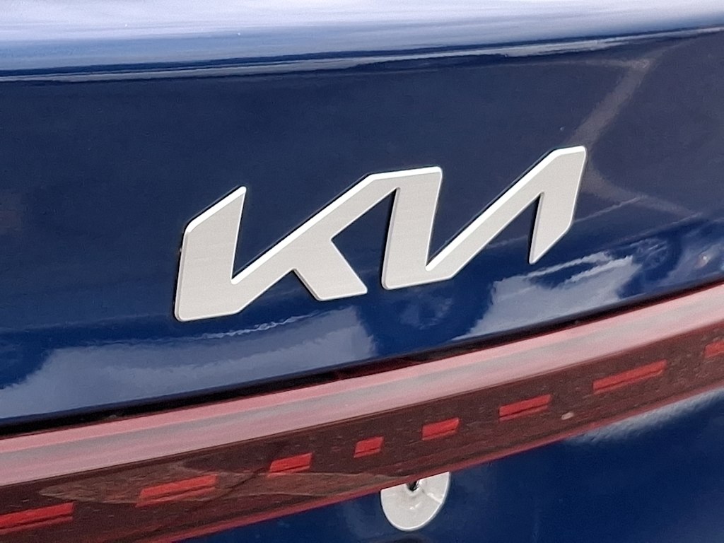 Thumbnail: 2023 Kia Forte - 30
