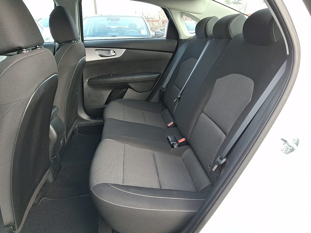 Thumbnail: 2023 Kia Forte - 9