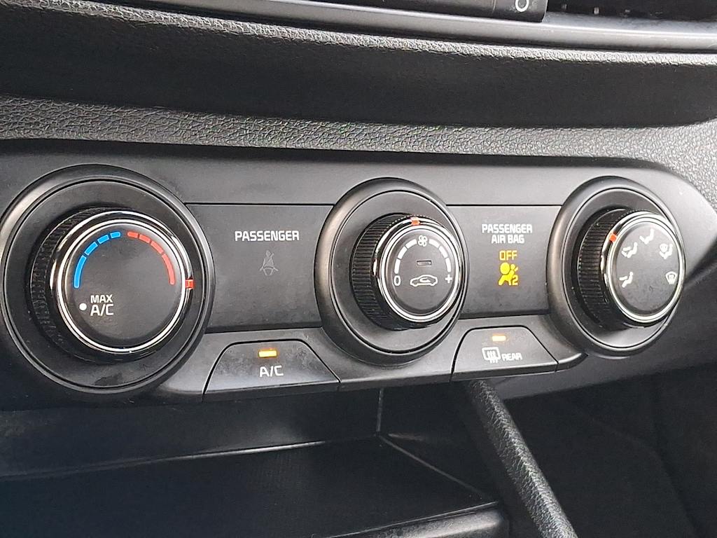 Thumbnail: 2023 Kia Forte - 21