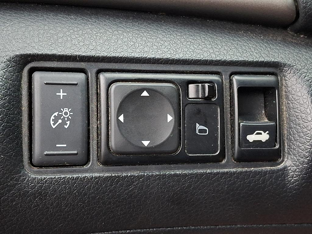 Thumbnail: 2015 Nissan Sentra - 26