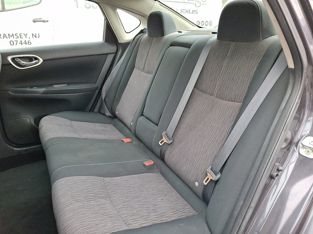 Thumbnail: 2015 Nissan Sentra - 8