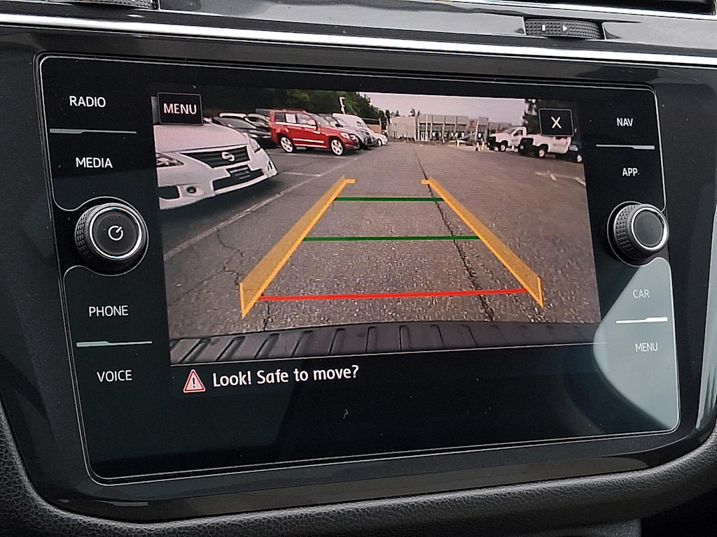 Thumbnail: 2018 Volkswagen Tiguan - 20
