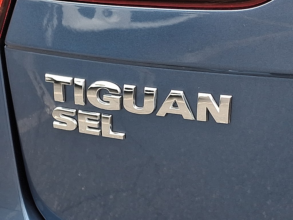 Thumbnail: 2018 Volkswagen Tiguan - 30