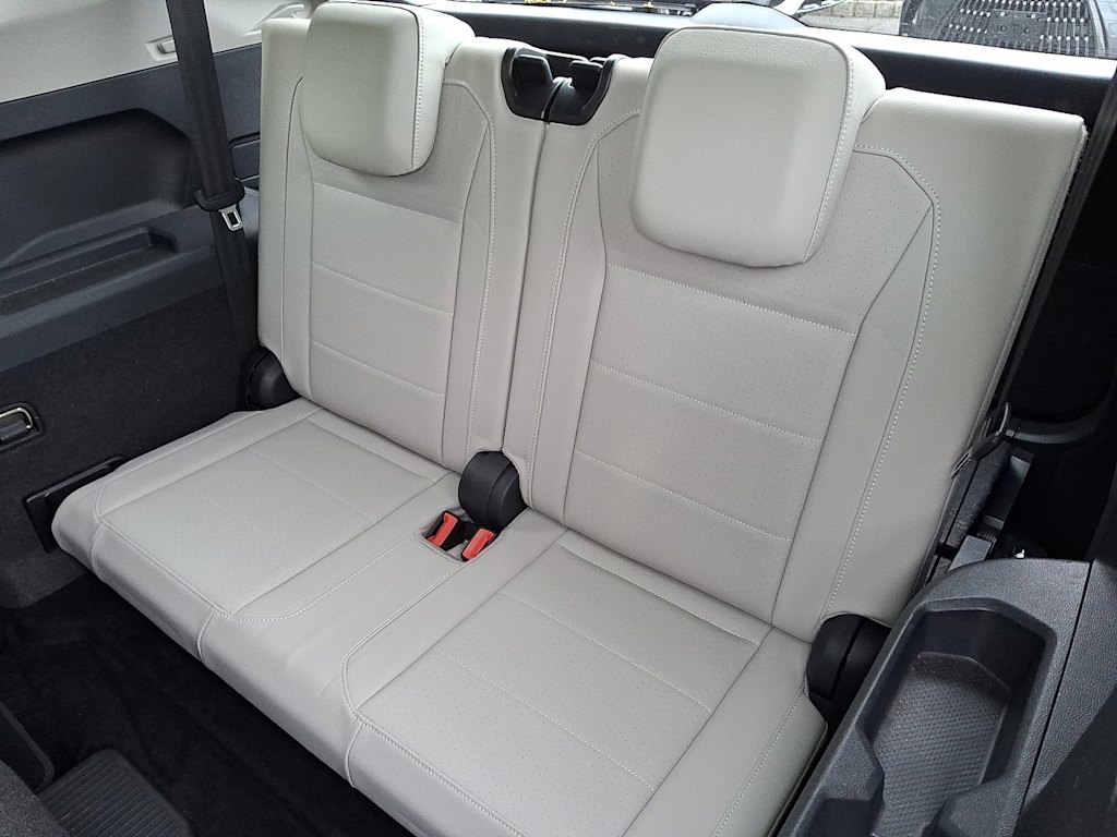 Thumbnail: 2019 Volkswagen Tiguan - 16