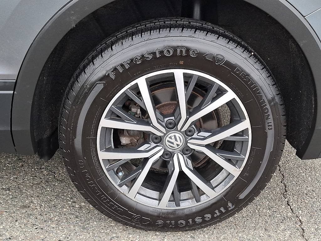 Thumbnail: 2019 Volkswagen Tiguan - 7