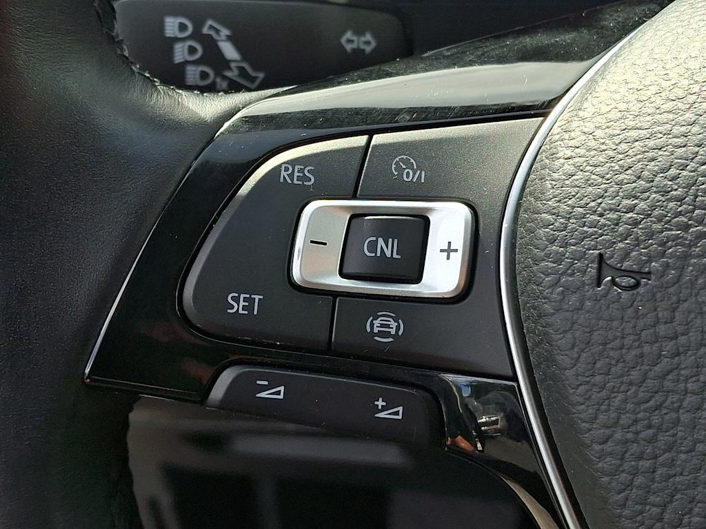 Thumbnail: 2019 Volkswagen Tiguan - 21
