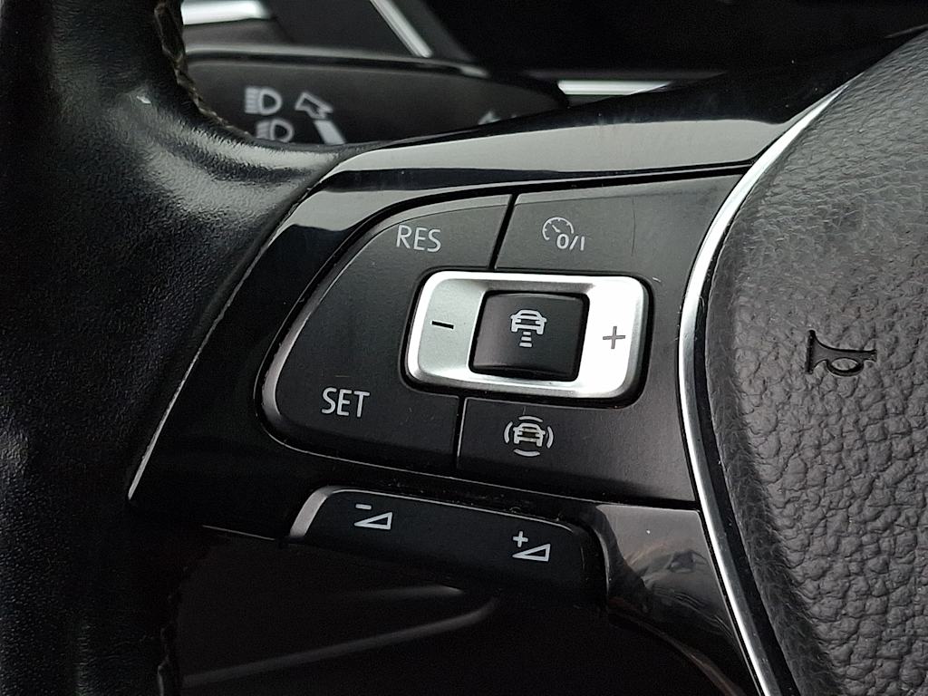 Thumbnail: 2019 Volkswagen Tiguan - 20