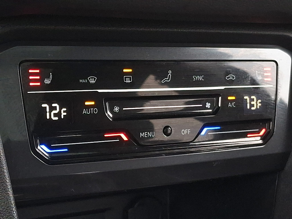 Thumbnail: 2022 Volkswagen Tiguan - 19