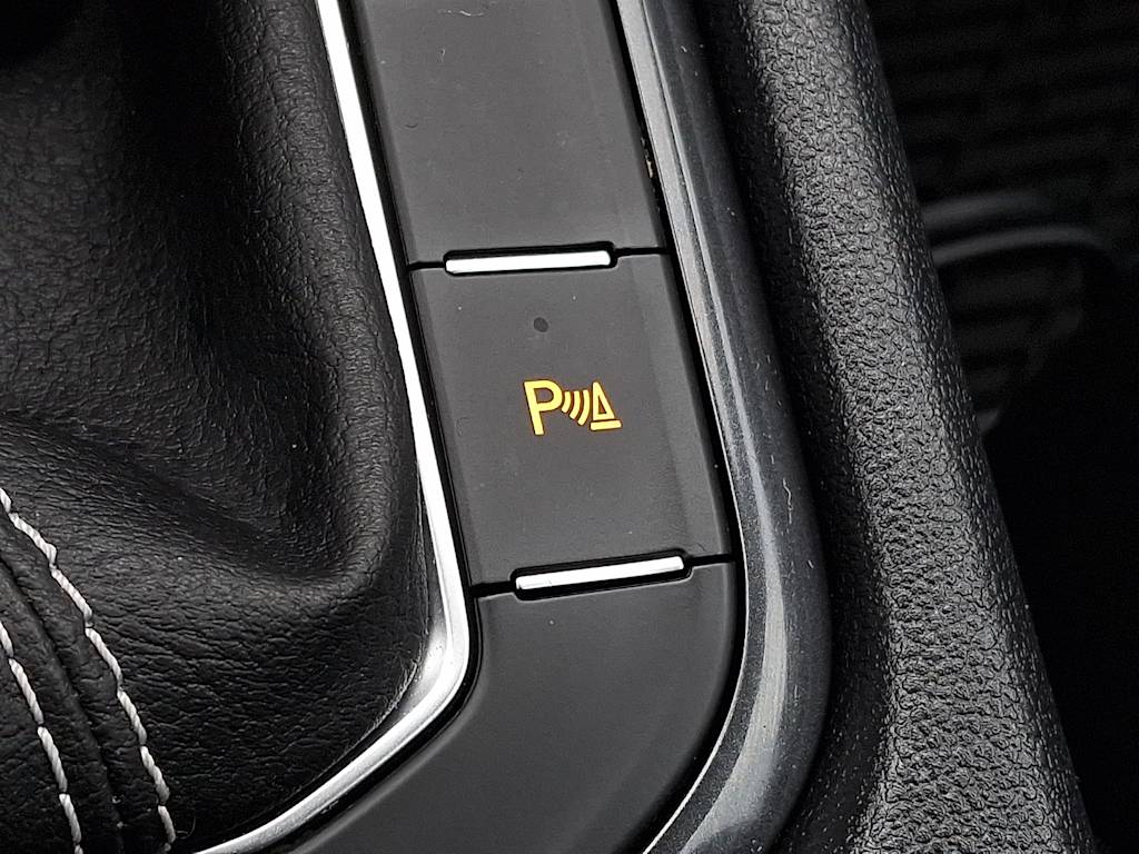 Thumbnail: 2022 Volkswagen Tiguan - 27