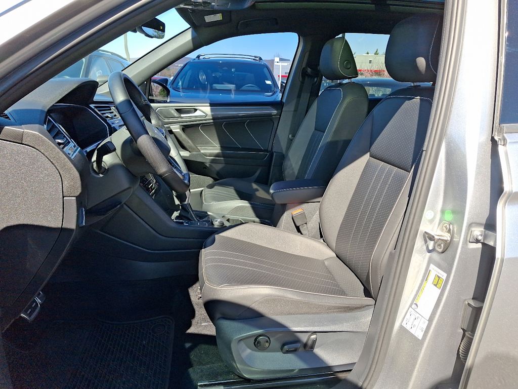 2022 Volkswagen Tiguan SE R-Line Black 7