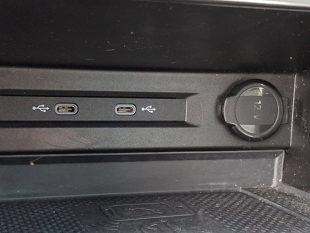 Thumbnail: 2022 Volkswagen Tiguan - 24