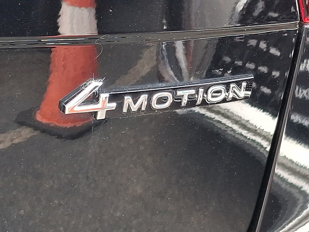 Thumbnail: 2022 Volkswagen Tiguan - 5