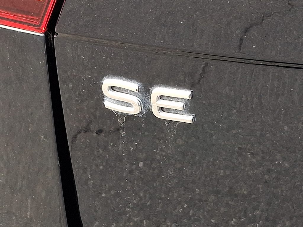 Thumbnail: 2022 Volkswagen Tiguan - 30