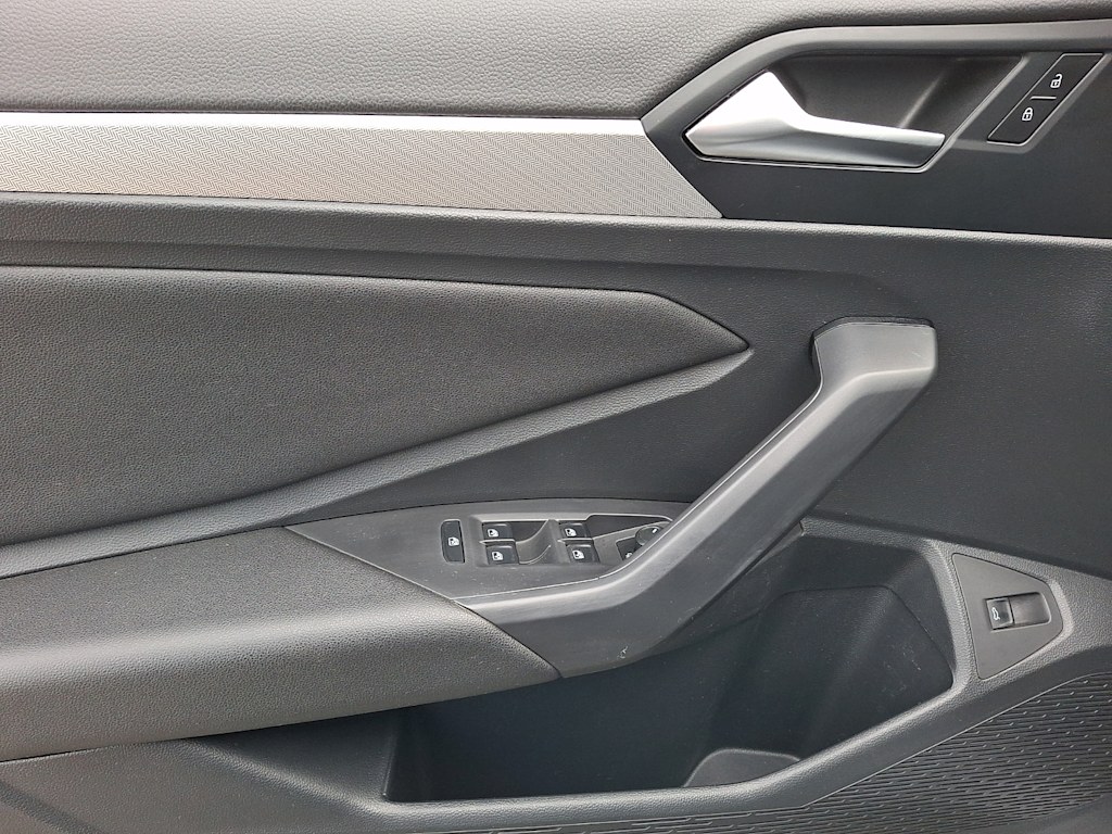 Thumbnail: 2019 Volkswagen Jetta - 16