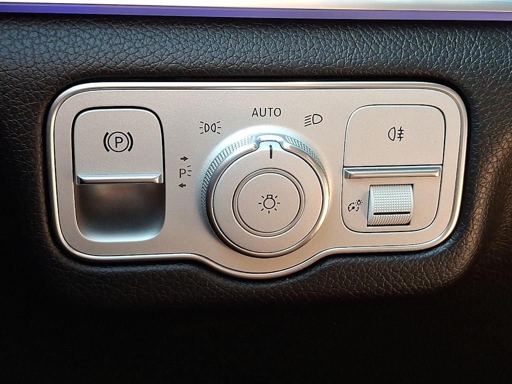 Thumbnail: 2021 Mercedes-Benz GLE - 20