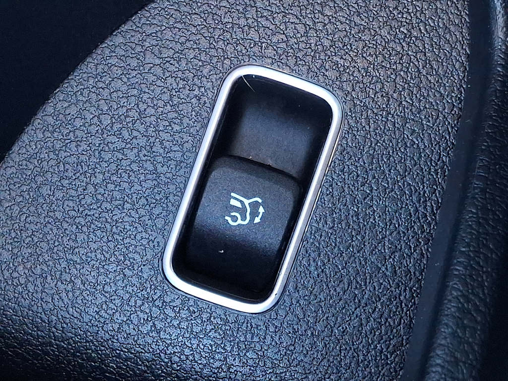 Thumbnail: 2025 Mercedes-Benz GLS - 25