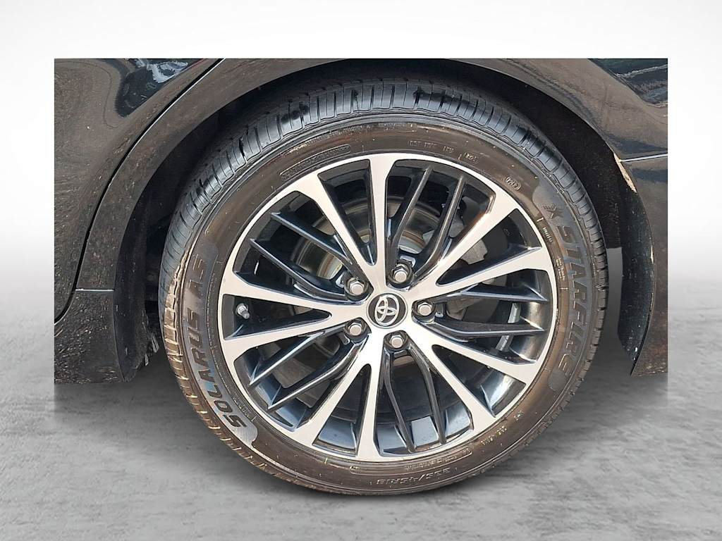 Thumbnail: 2019 Toyota Camry - 6