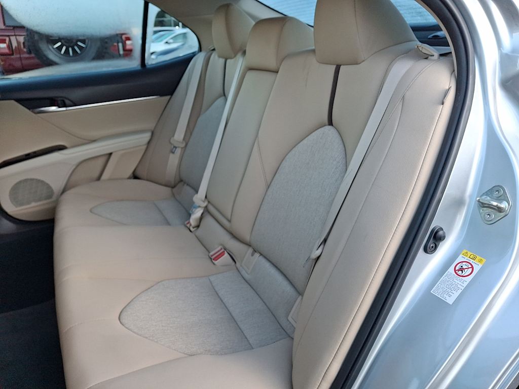 Thumbnail: 2018 Toyota Camry - 8